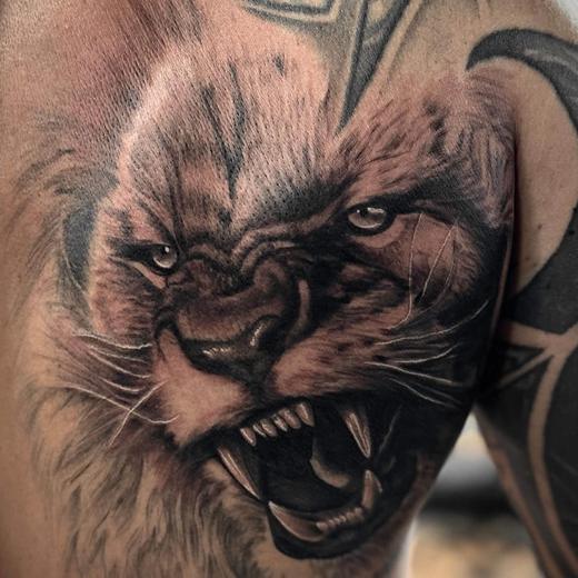 Tatovering udført hos Raven Ink